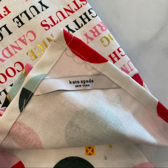 KATE SPADE 3-Piece Holiday Towel Set - Picture 8 of 8